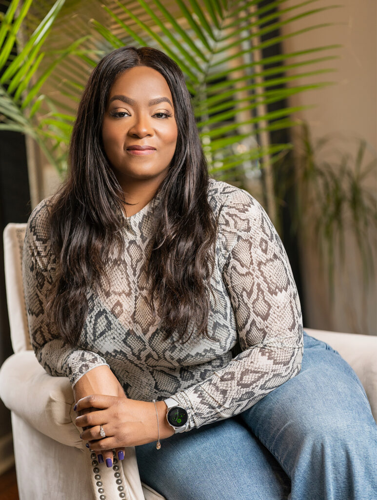 Transformational Marketing Strategies with April Gregory, Brand & Marketing Creator of Roadmap Intensive, Strategist. Small Business Marketing Agency